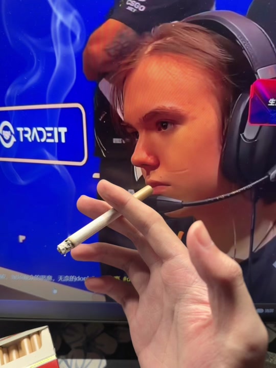 JDG发布赛季总结：长风破浪会有时，直挂云帆济沧海 我们明年再见